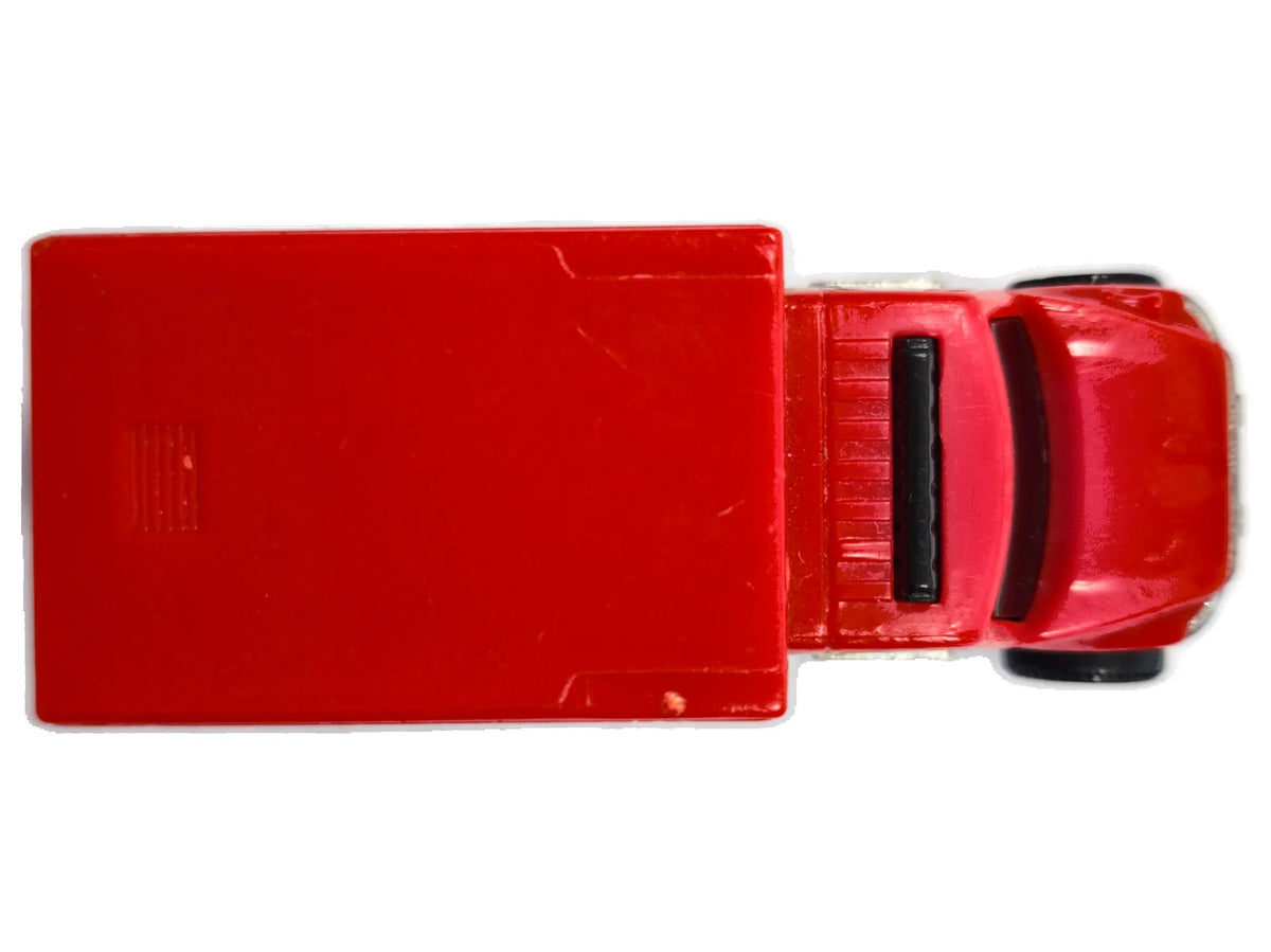 INTERNATIONAL AMBULANCE, Matchbox 2018, Die cast R32 Czerwony 1:64 Resoraki – zdjęcie 8