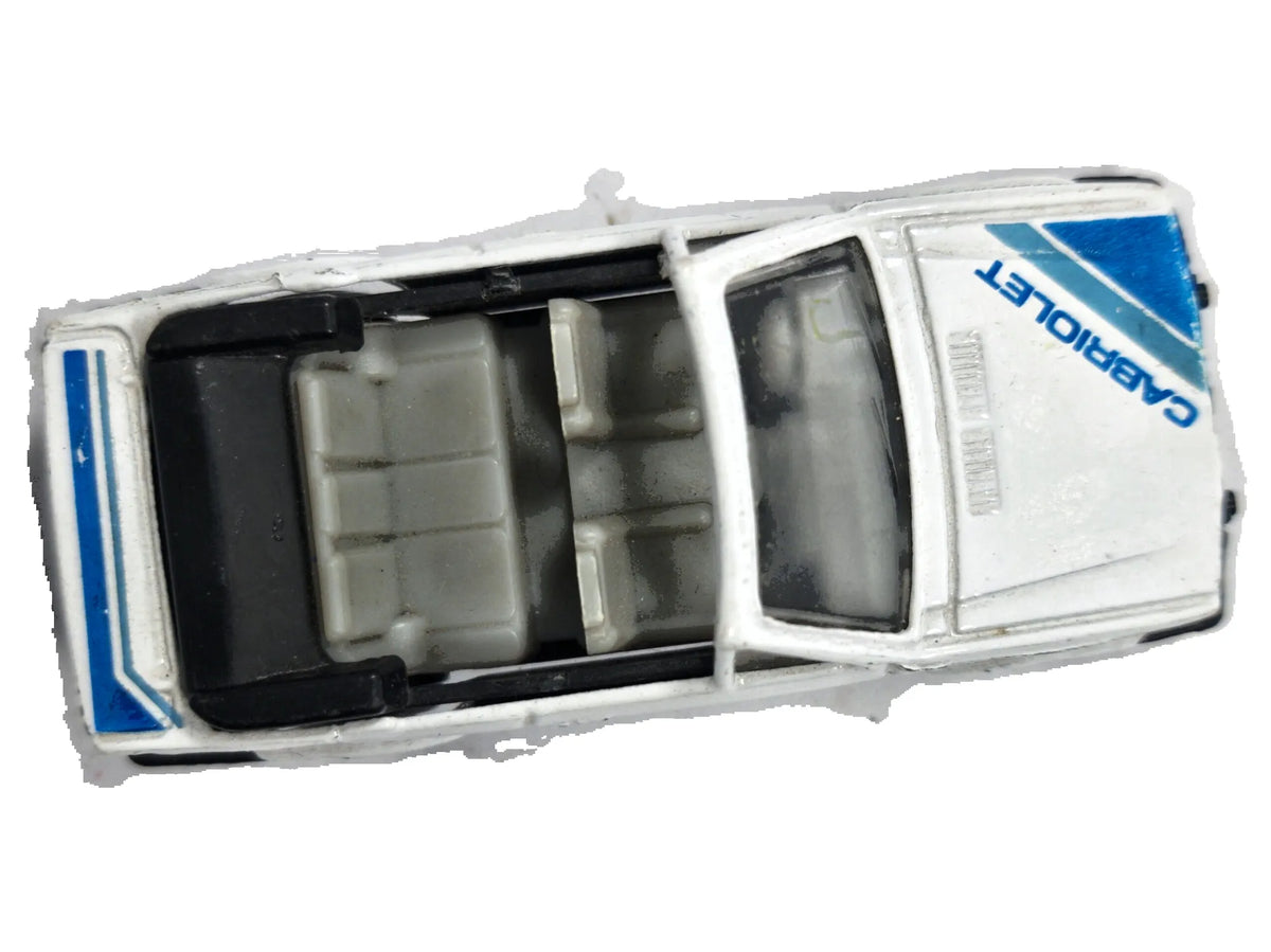 Ford Escort Cabriolet Zylmex 1:64 Kabriolet Biały Samochód osobowy – zdjęcie 8