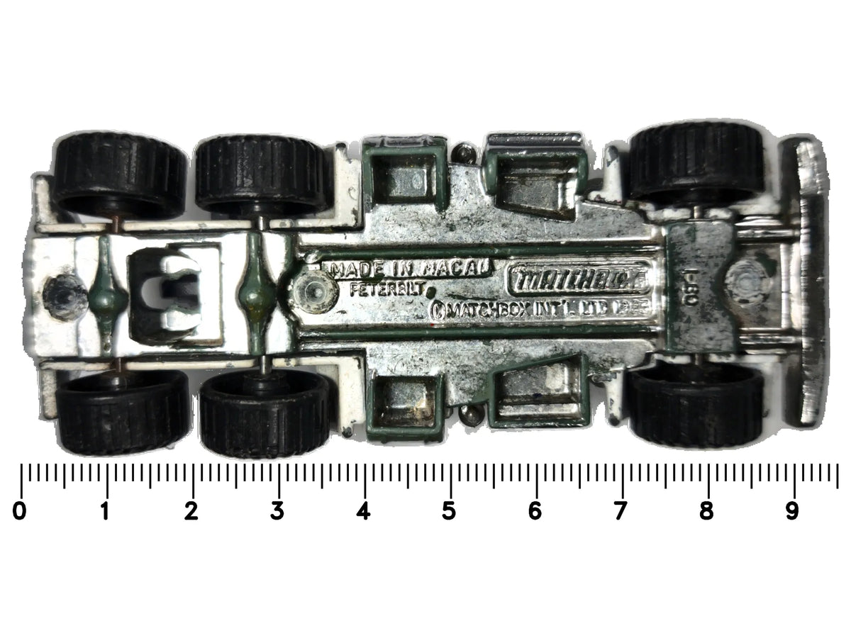 Peterbilt Matchbox Biały 1:64 Made in Macau – zdjęcie 7