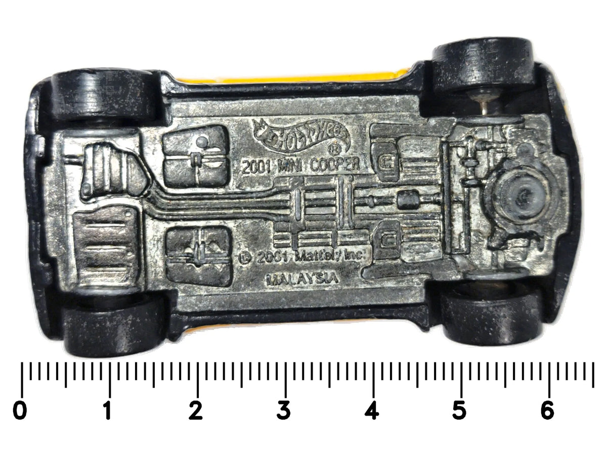 Mini Cooper Hot Wheels 2001 1:64 Luzak Żółty 2xMetal – zdjęcie 7