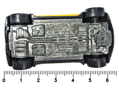 Mini Cooper Hot Wheels 2001 1:64 Luzak Żółty 2xMetal – zdjęcie 7
