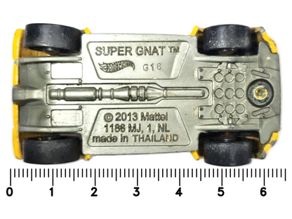 Super Gnat Hot Wheels 2013 1:64 55 Luzak Żółty – zdjęcie 7