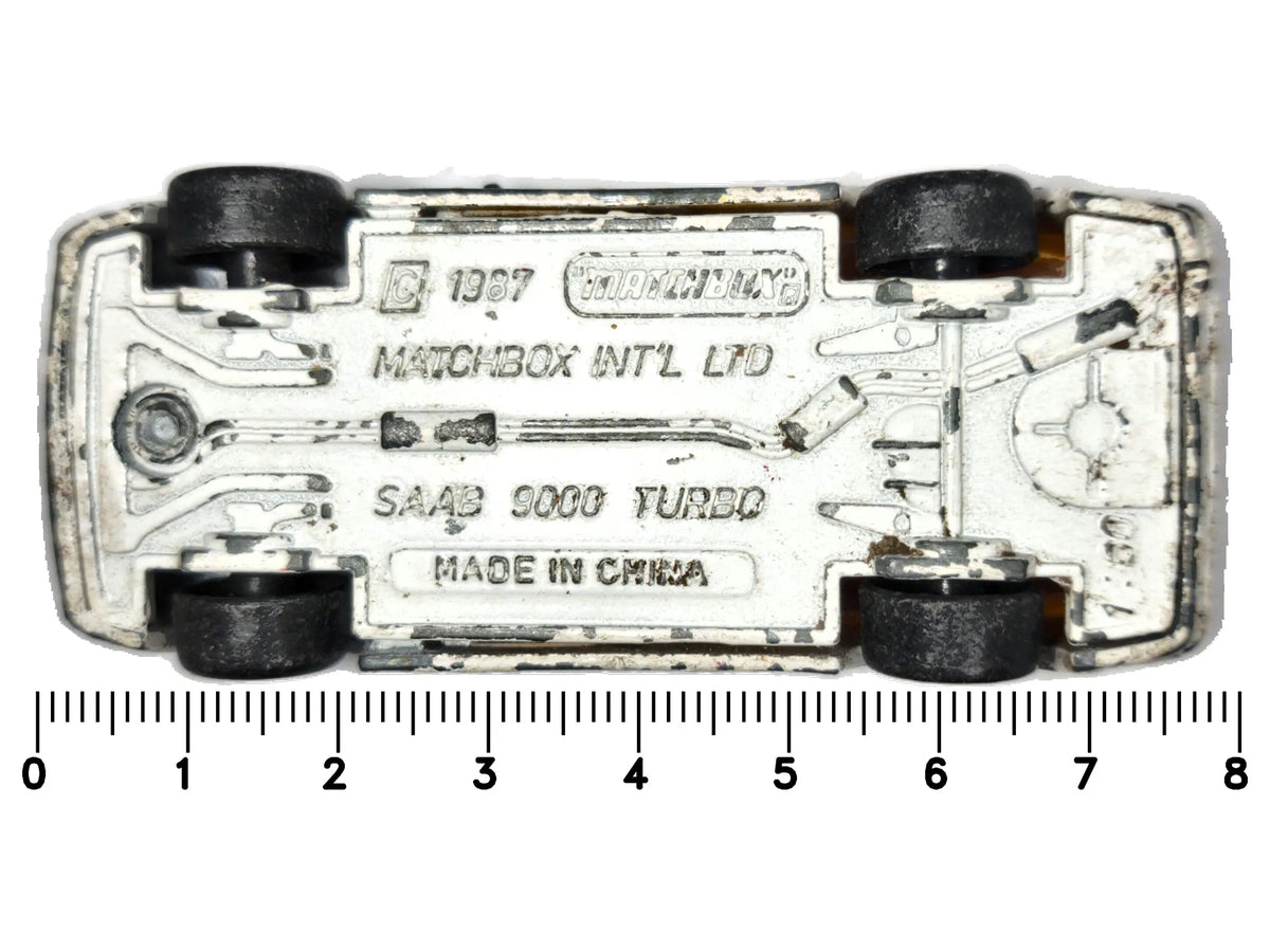 SAAB 9000 TURBO Matchbox 1987 Biały 1:61 – zdjęcie 7