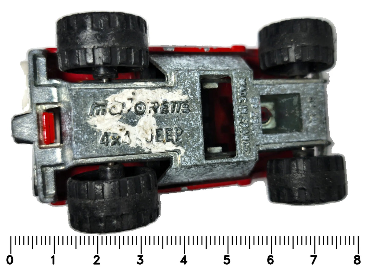 4X4 JEEP CJ-7 RENEGADE Majorette '70 Czerwony 1:55 – zdjęcie 7