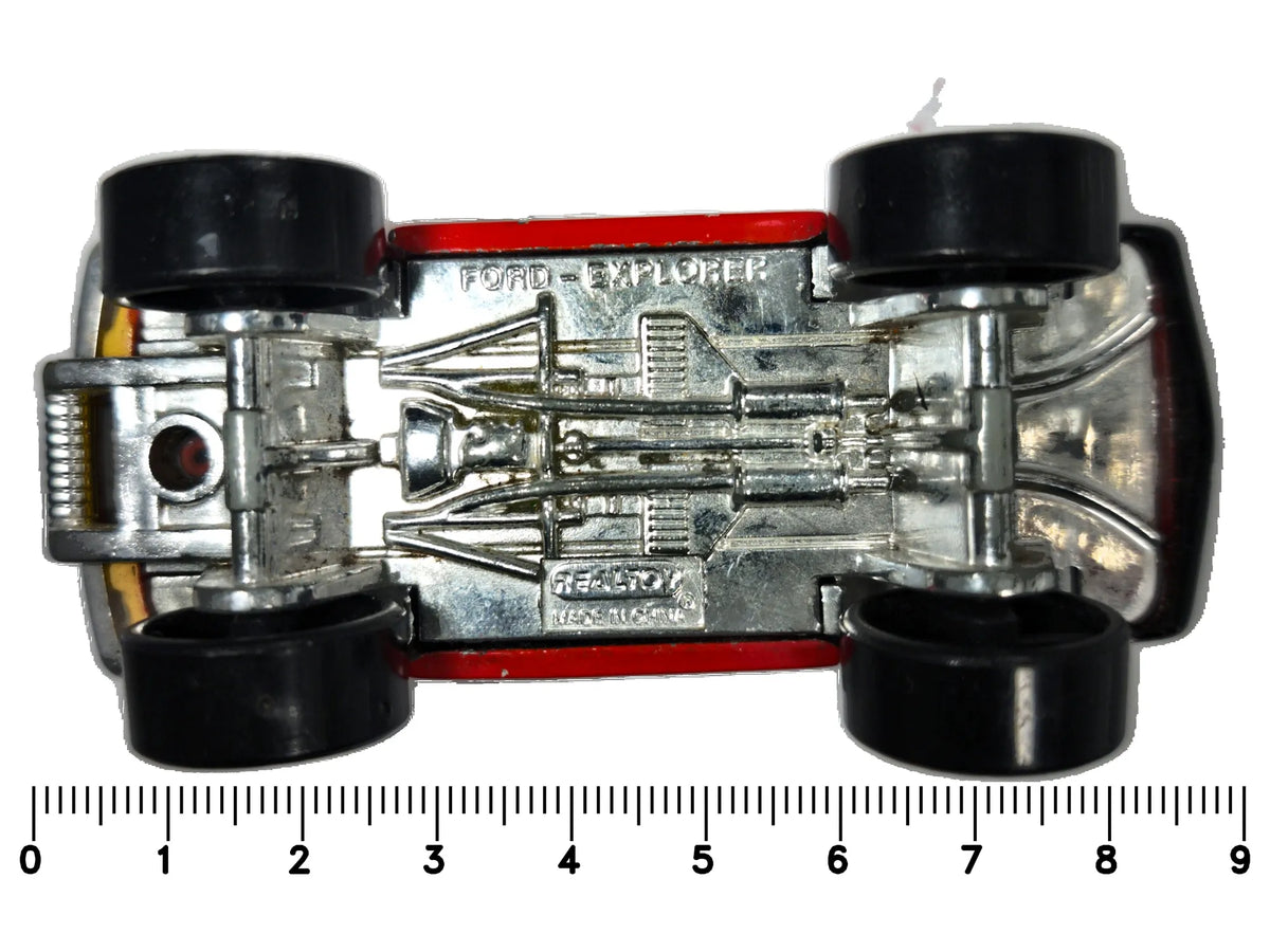 Ford Explorer Realtoy Czerwony 1:57 Luzak Power Zone Dynamic – zdjęcie 7