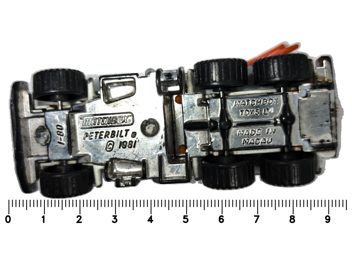 Peterbilt Matchbox 1981 Superfast 1:80 Ciężarówka POLICE Luzak Policja – zdjęcie 7