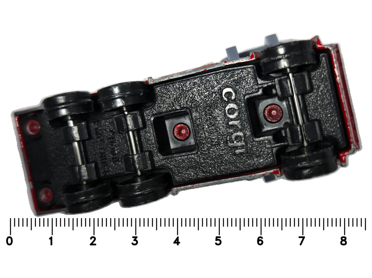 Ciężarówka Airport Rescue Corgi '80 Czerwony 1:87 Made in United Kingdom – zdjęcie 7