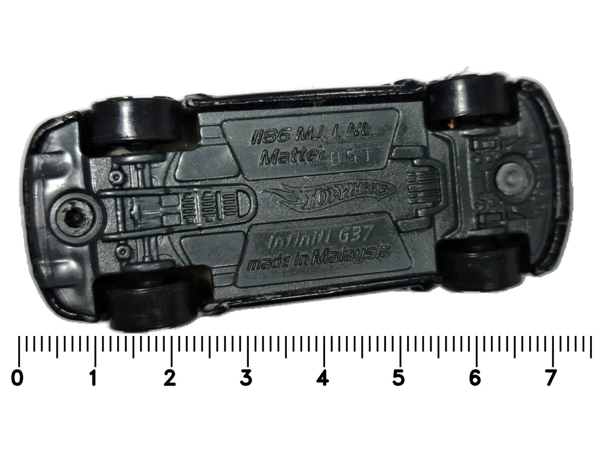 Infiniti G37 Hot Wheels 1:64 Luzak Czarny – zdjęcie 7