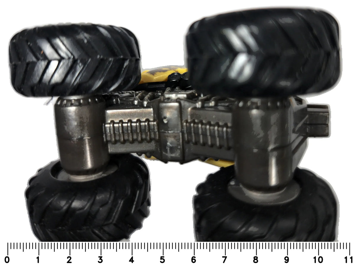 Monster Truck StingRod Monsters Wojsko Żółty 1:64 – zdjęcie 7