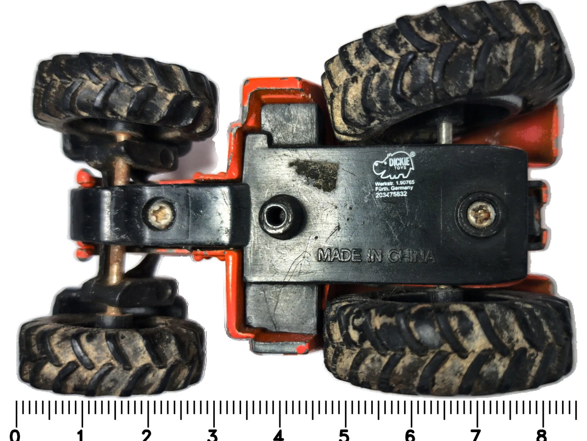 Traktor Farm 212 Pomarańczowy 1:64 – zdjęcie 7