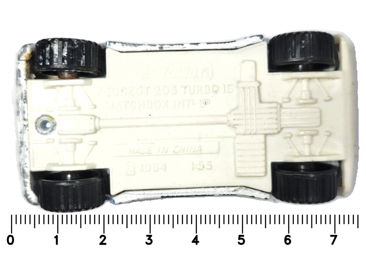 PEUGEOT 205 TURBO 16, Shell, Matchbox 1984, Die cast, Biały, 1:55, Resoraki – zdjęcie 7