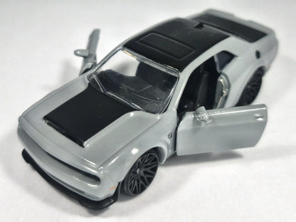 DODGE CHALLENGER SRT HELLCAT, Majorette Premium 2021, REF:238C, Szary, 1:62 – zdjęcie 2