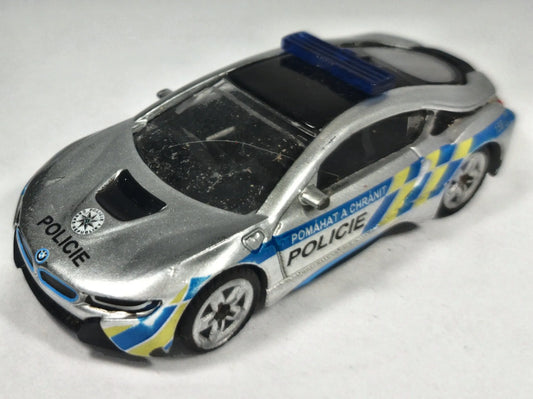 BMW I8 SIKU 2015 1:60 Made in Portugal POLICE Luzak Srebrny Policja – zdjęcie 2