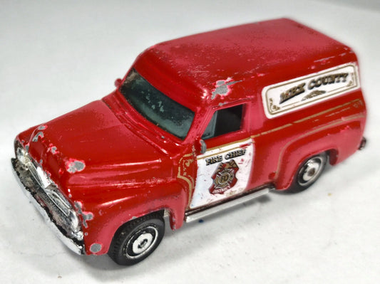 Ford F-100 Panel Delivery-1955 Matchbox 1:43 Fire Chief Czerwony – zdjęcie 2