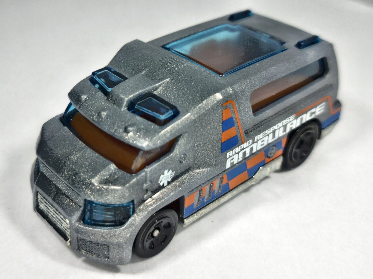 Rapid Response Ambulance Hot Wheels 2021 Grafitowy 1:64 – zdjęcie 2