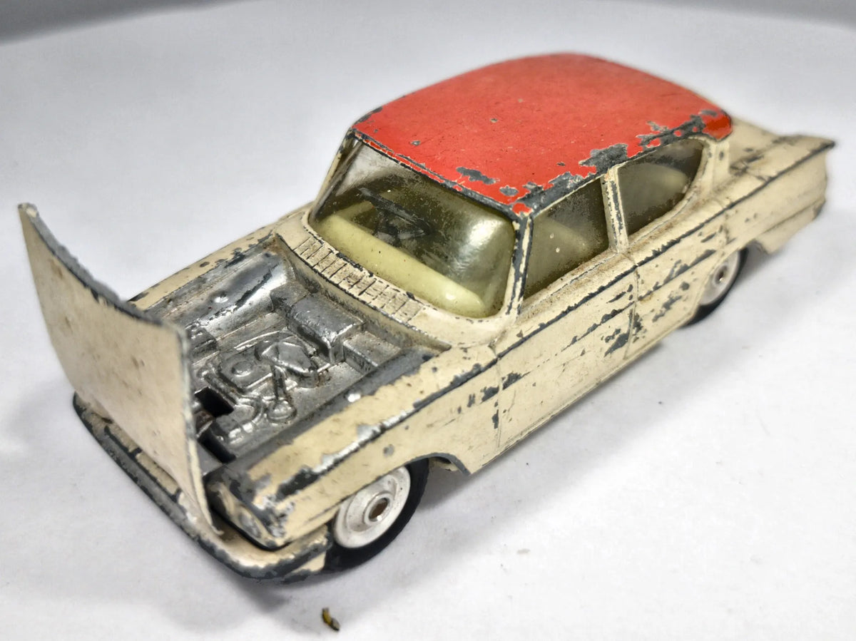 Ford Consul Classic Corgi '75 Kremowy 1:43 Made in Great Britain – zdjęcie 2