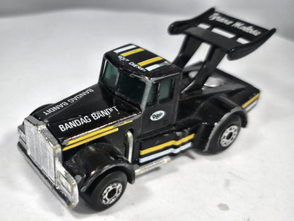 Ciężarówka Kenworth Matchbox 1982 Czarny 1:64 Made in Macau – zdjęcie 2