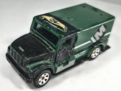 International Armored Car Matchbox 2013 1:81 Ciężarówka MBANK Luzak Zielony – zdjęcie 2