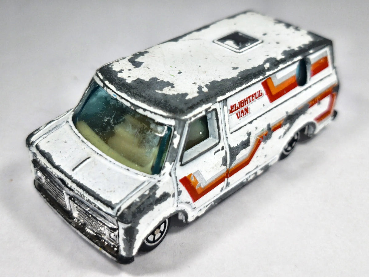 DELIGHTFUL SUPER VAN Yatming Biały 1:60 – zdjęcie 2