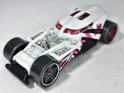 HW50 CONCEPT Hot Wheels 2018 Biały 1:64 – zdjęcie 2