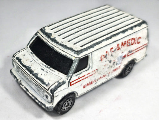 CHEVROLET G-SERIES VAN PARAMEDIC Corgi '80 Biały 1:64 – zdjęcie 2