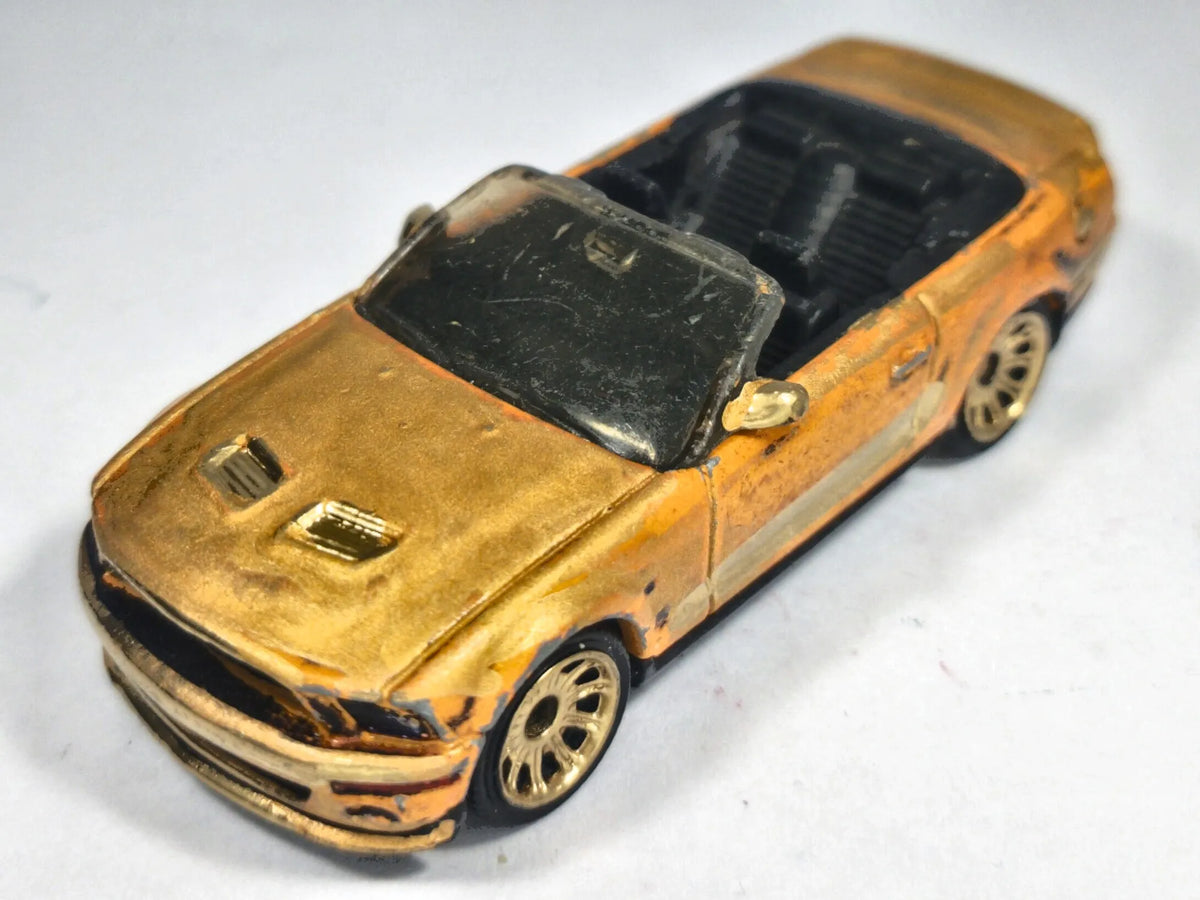 SHELBY GT500 CONVERTIBLE (CABRIO), Matchbox 2007, Die cast MB744 Złoty 1:64 – zdjęcie 2