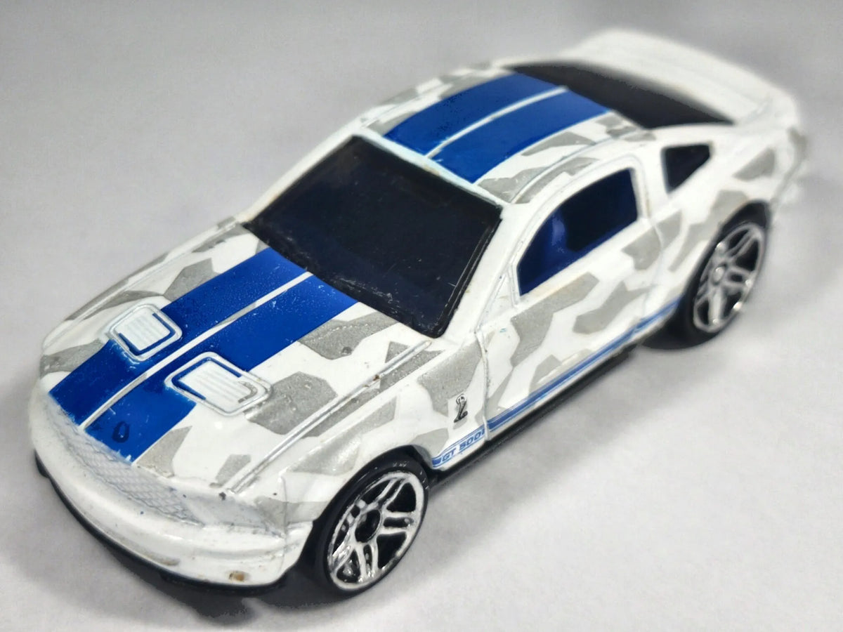 '07 SHELBY GT-500, Hot Wheels 2008, Die cast, Biały, 1:66, Resoraki – zdjęcie 2
