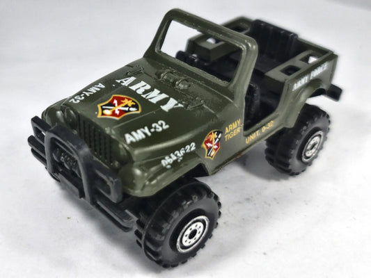 Jeep 1:64 Jeep ARMY AMY-32 Luzak Zielony Wojsko – zdjęcie 2