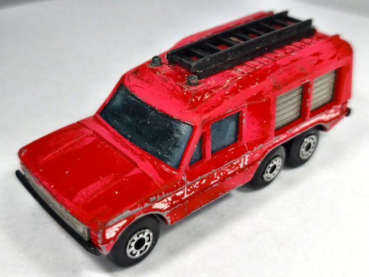 Ciężarówka CARMICHAEL COMMANDO Straż pożarna Matchbox 1982 Czerwony 1:75 – zdjęcie 2