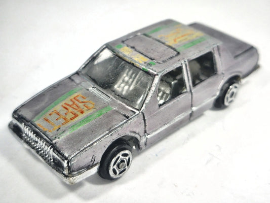 Volvo 760 Sedan Safety #1, Summer Marz Karz, Die cast 8802, Srebrny, 1:64 – zdjęcie 2