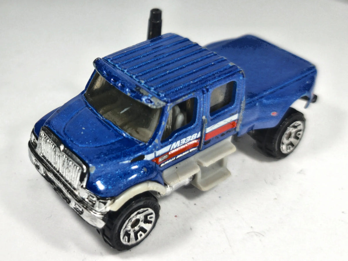 International CXT Matchbox 2005 First Editions 1:64 Pickup MUSCLE Luzak – zdjęcie 2