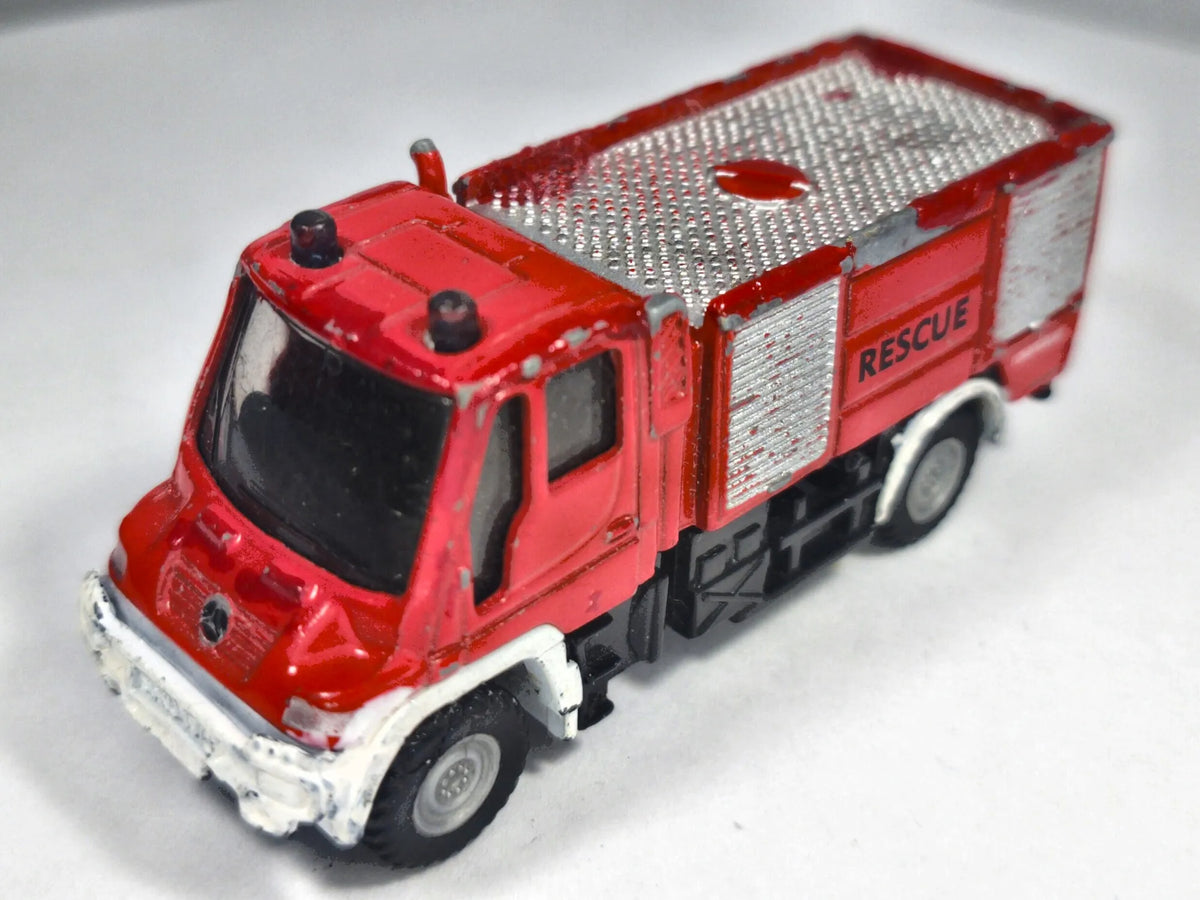 MERCEDES UNIMOG RESCUE TRUCK, Siku, Die cast 1050, Czerwony, 1:87, Resoraki – zdjęcie 2