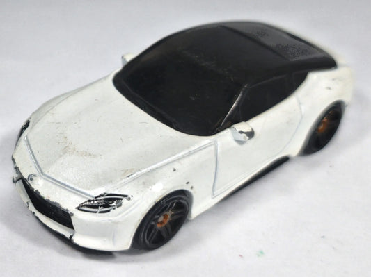 Nissan Z Proto Hot Wheels 2021 Biały 1:64 – zdjęcie 2
