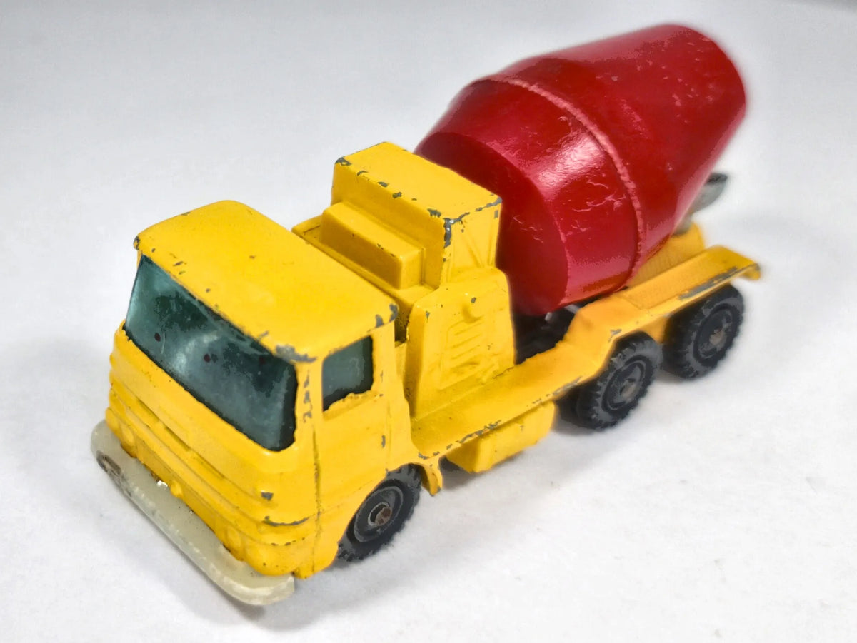 Foden Concrete Mixer Matchbox '60 1:64 Made in England Betoniarka Żółty – zdjęcie 2