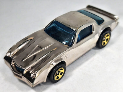 COUPE Hot Wheels 1982 Srebrny chrom 1:64 – zdjęcie 2