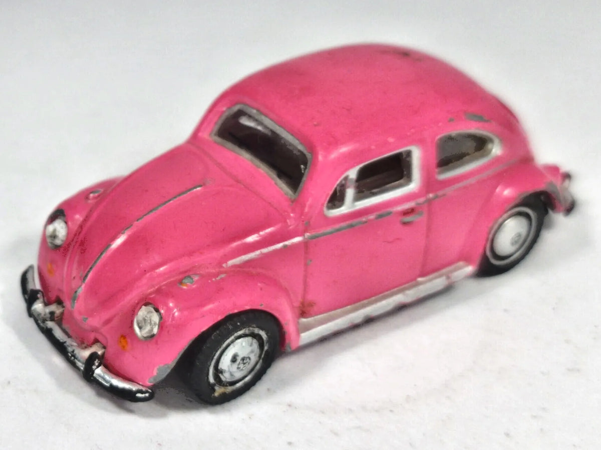 Volkswagen Beetle Schuco Regular Wheels 1:72 Garbus Luzak Różowy – zdjęcie 2