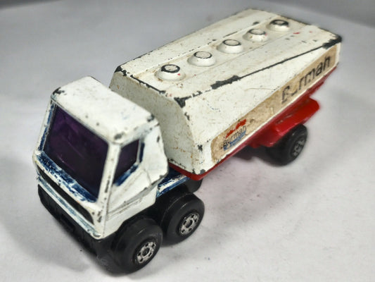 Ciężarówka Cysterna Matchbox 1973 1:64 Made in England Cysterna Burmah – zdjęcie 2