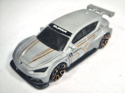 CUPRA E-RACER, Hot Wheels 2024, Die cast HYW15, Srebrny, 1:64, Resoraki – zdjęcie 2