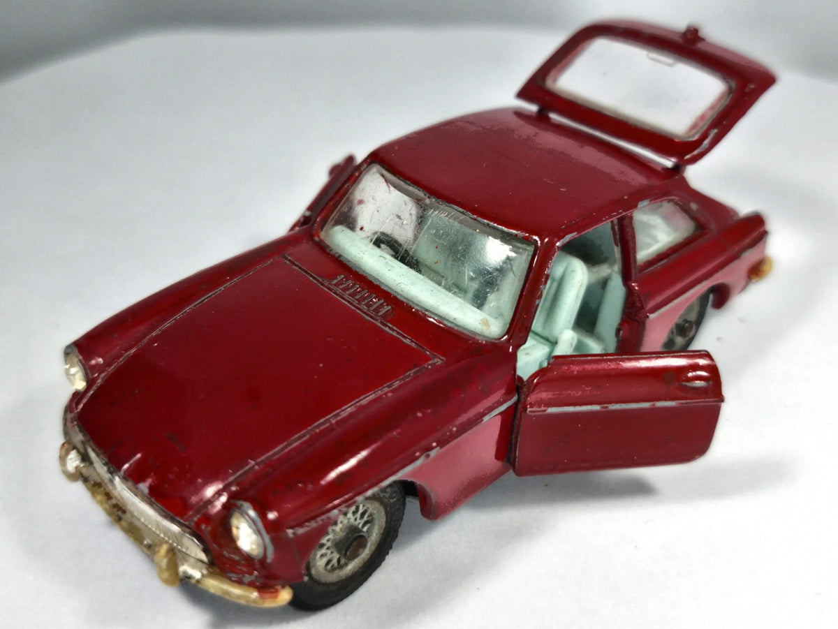 MGB MG GT Corgi LATA '70 Czerwony 1:43 Made in Great Britain MGB MG GT – zdjęcie 2