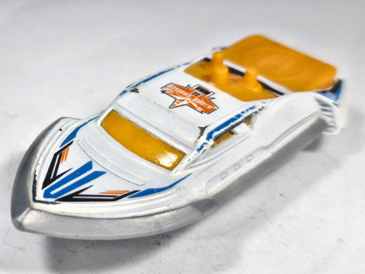 Hydro Cruiser Matchbox 2015 HW Speed Graphics 1:64 Łódź Luzak Biały – zdjęcie 2