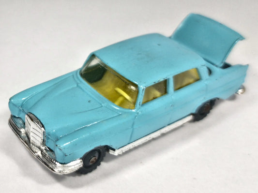 Mercedes-Benz 300 SE Husky '50 1:43 Made in England Luzak Błękitny – zdjęcie 2