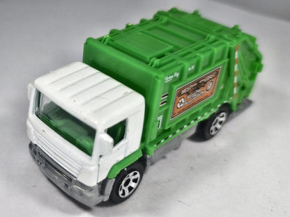 Garbage Truck Matchbox 2008 1:64 Śmieciarka Garbage 4 Hire Luzak Zielony – zdjęcie 2