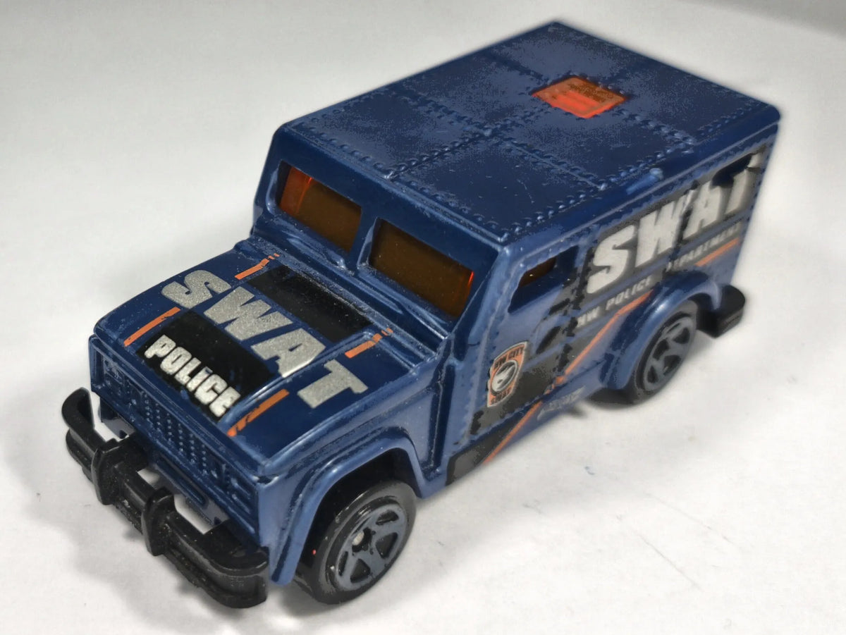 Armored Truck Hot Wheels 2014 HW CITY 1:64 Wóz opancerzony Luzak Policja – zdjęcie 2