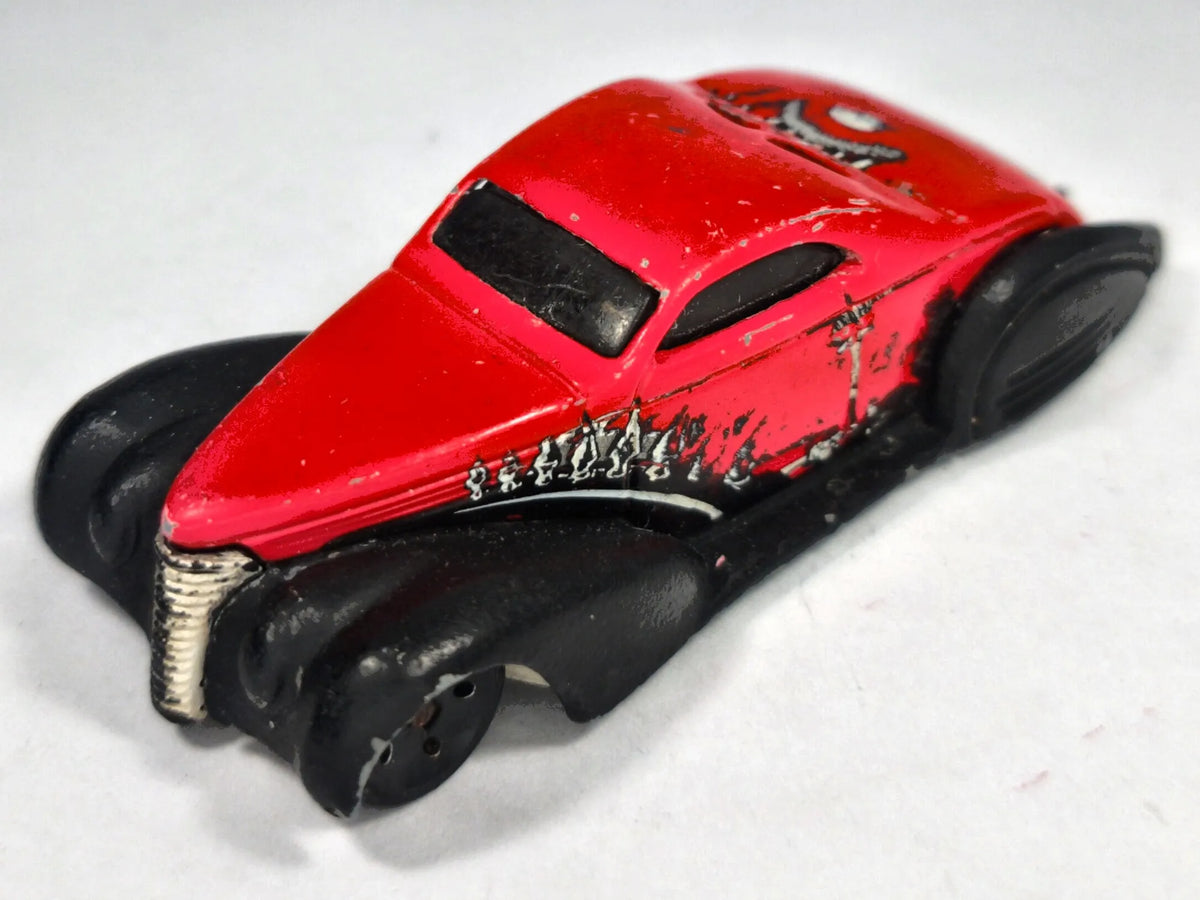 SWOOP COUPE, Hot Wheels 2002, Die cast, Czerwony, 1:43, Resoraki – zdjęcie 2