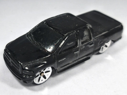 Dodge Ram Quad Cab 1500 Maisto 2002 Czarny 1:66 – zdjęcie 2
