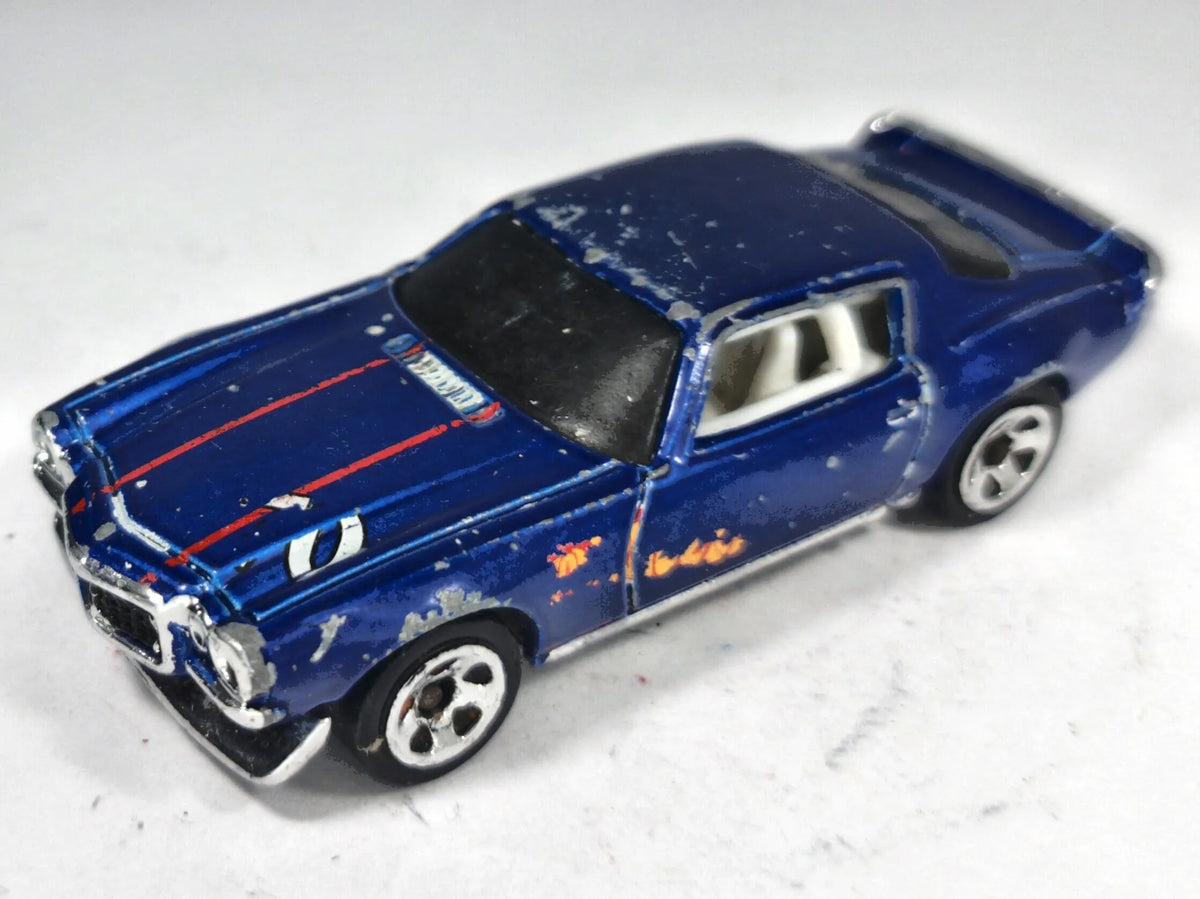 '70 Camaro Hot Wheels 2011 1:64 07 Luzak Niebieski – zdjęcie 2