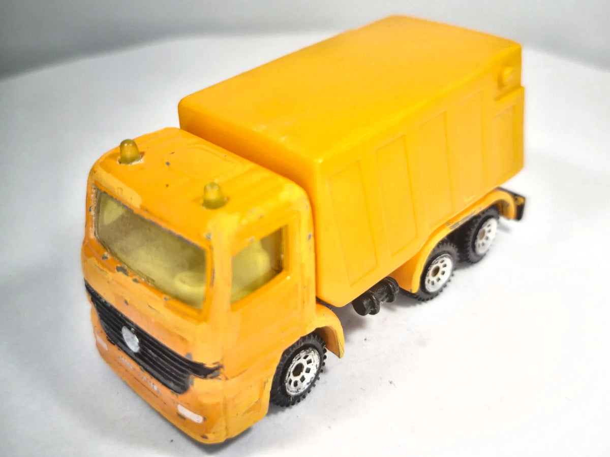 CIĘŻARÓWKA jak MERCEDES, Śmieciarka, Siku, Die cast Pomarańcz 1:87 Resoraki – zdjęcie 2