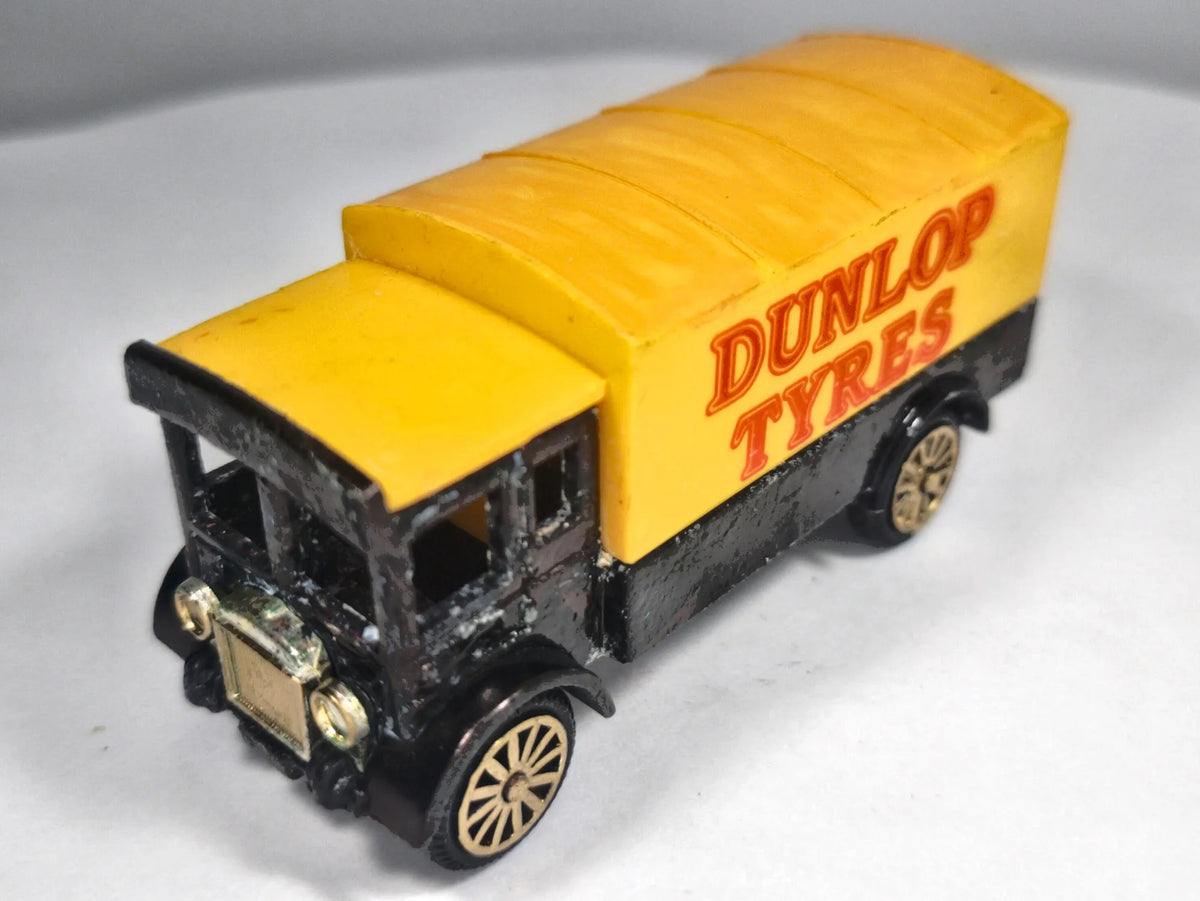 AEC VAN DUNLOP TYRES, Corgi, Made in Gt Britain, Die cast, Żółty, 1:50 – zdjęcie 2