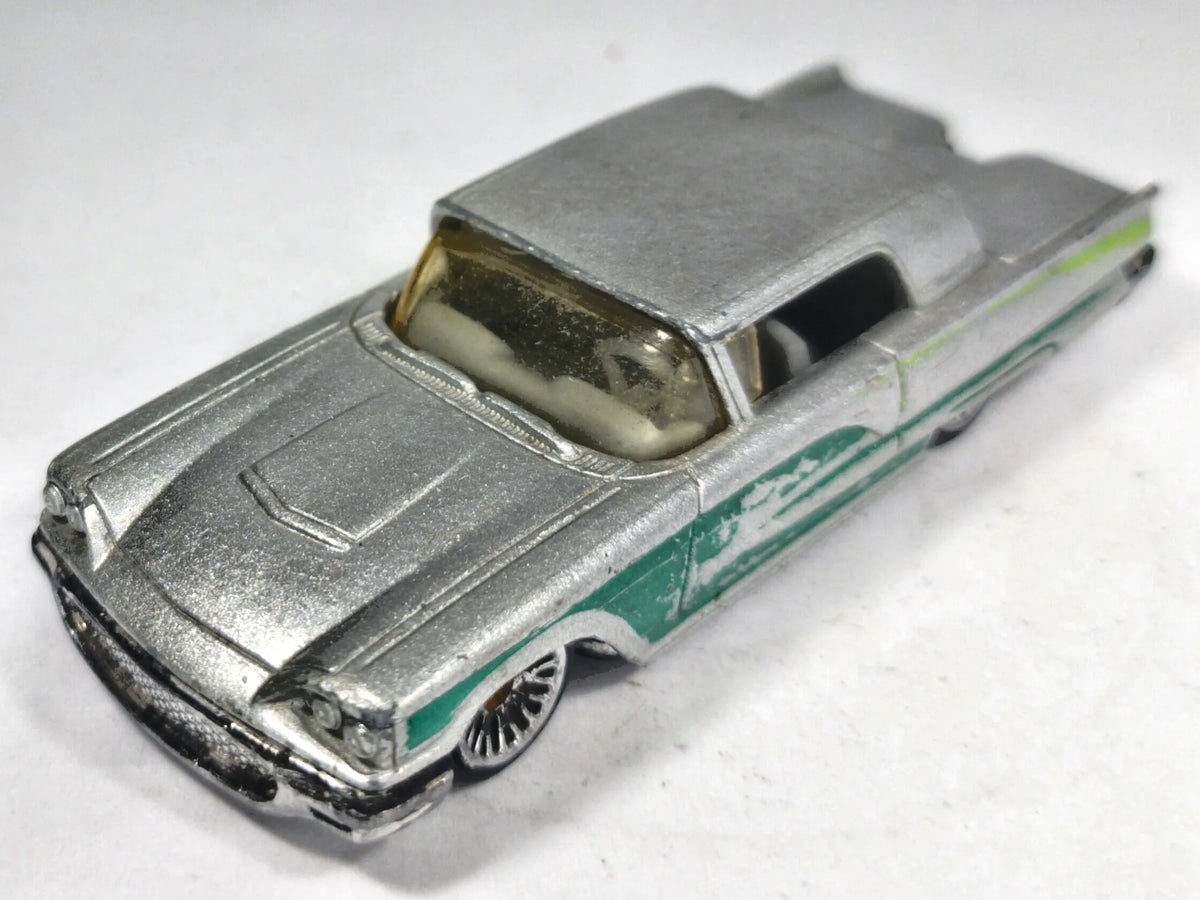 Ford Thunderbird 1958 Hot Wheels 2003 Mainline 1:64 Luzak Srebrny – zdjęcie 2