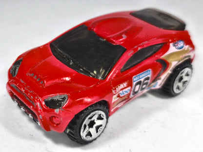 Toyota RSC Hot Wheels 2001 First Editions 1:64 Luzak Czerwony – zdjęcie 2